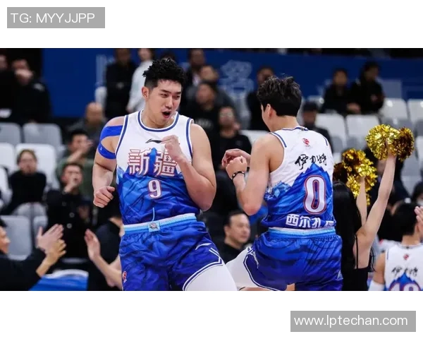 2017年CBA季后赛辽宁队与新疆队激战正酣精彩瞬间回顾与分析 2017年CBA季后赛辽宁队与新疆队激战正酣精彩瞬间回顾与分析