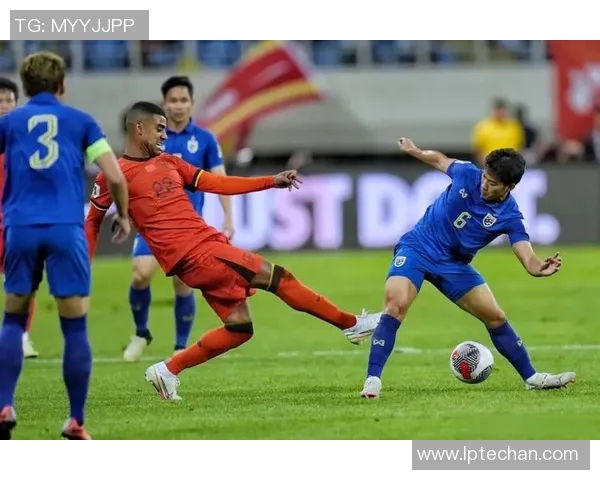 2019年世预赛泰国队与阿联酋队激战回顾与精彩瞬间分析