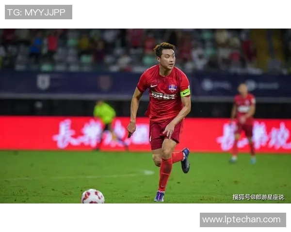 八一男足迎战上海申花力争主场胜利展现球队斗志与实力