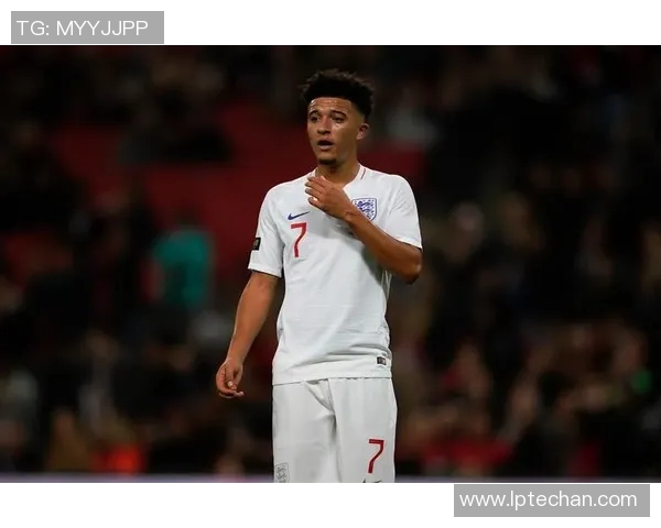 桑乔的崛起与挑战：从天才少年到足球场上的新星之路