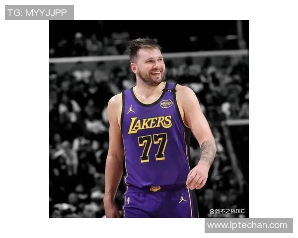 湖人火箭最新对决回顾与分析球星表现与战术对抗全景呈现