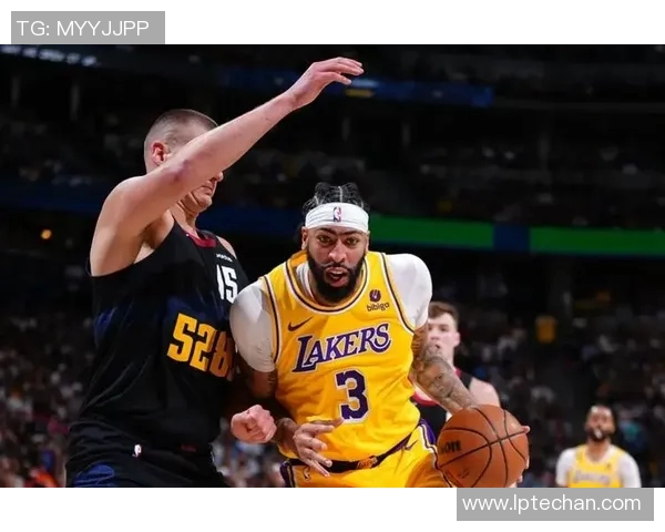 湖人与掘金激战9月21日争夺季前赛胜利的精彩对决